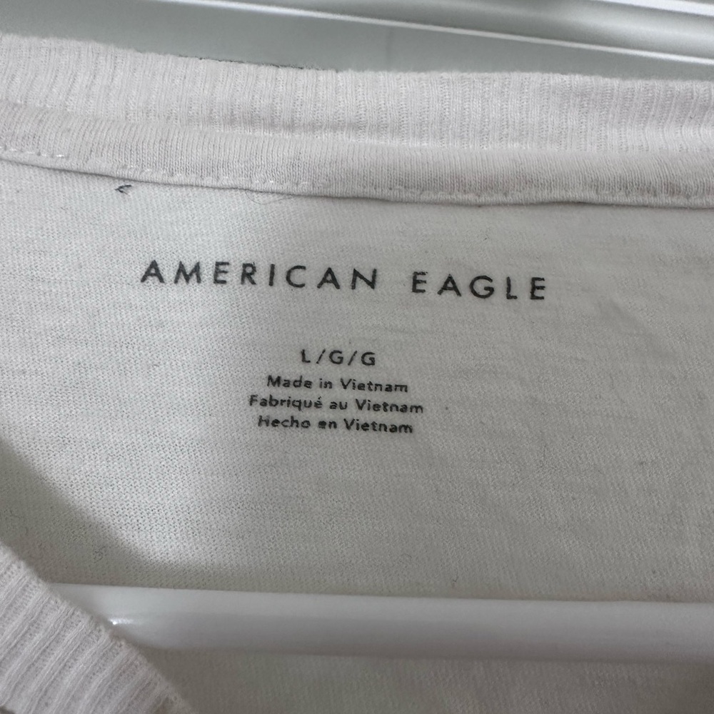 American Eagle Outfitters White and Red Graphic Tee - Picture 3 of 3